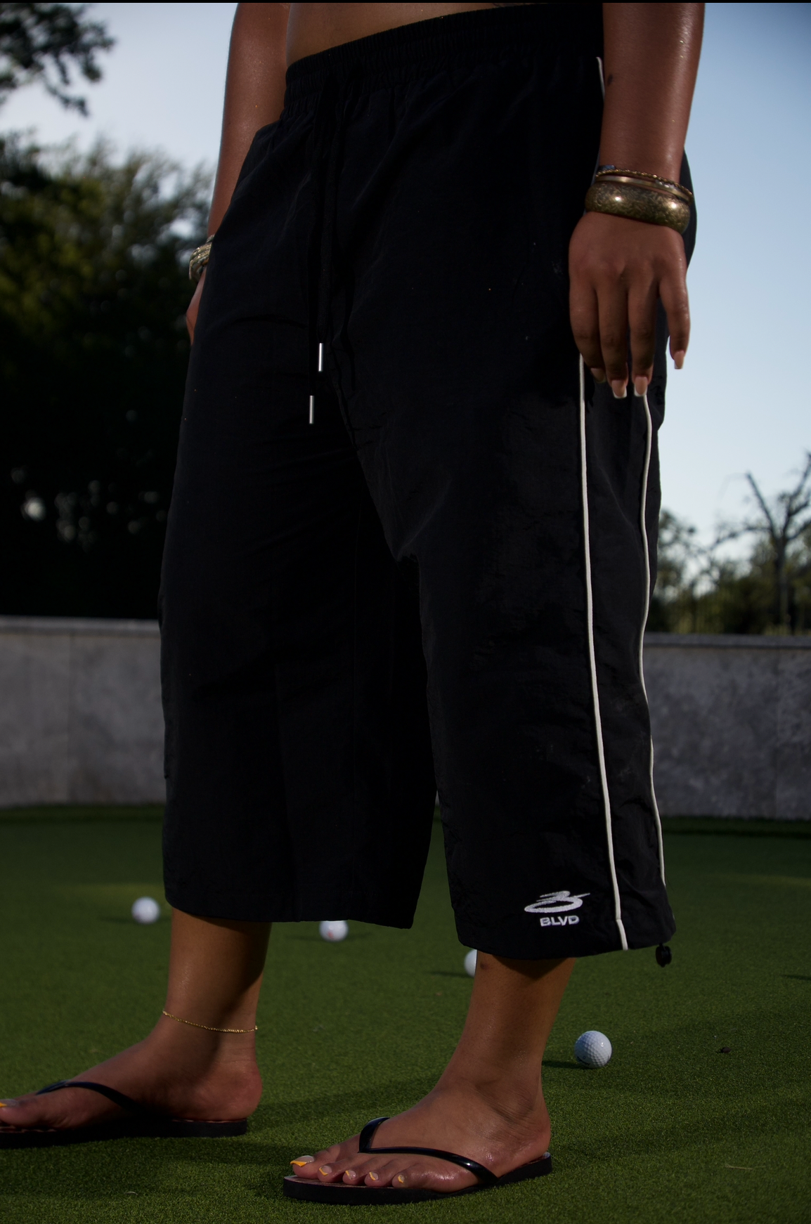 OFF SEASON 3/4 SHORTS